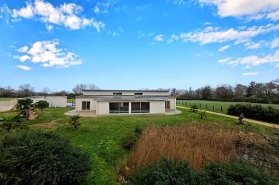 Maison - 206 m² - 7 pièces