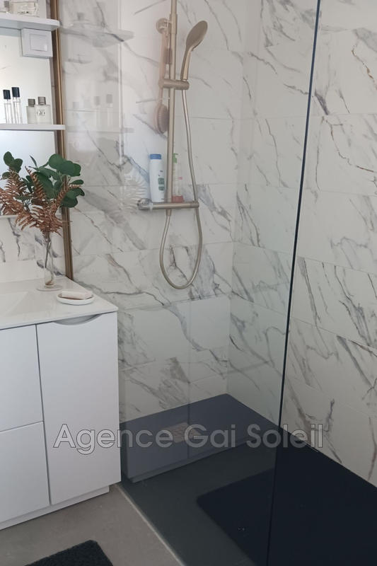 Villa - 102 m² - 4 pièces