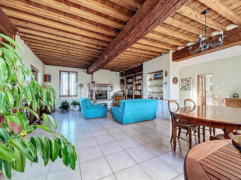 Corps de ferme - 300 m² - 8 pièces