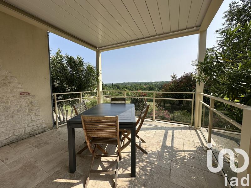 Maison - 211 m² - 8 pièces