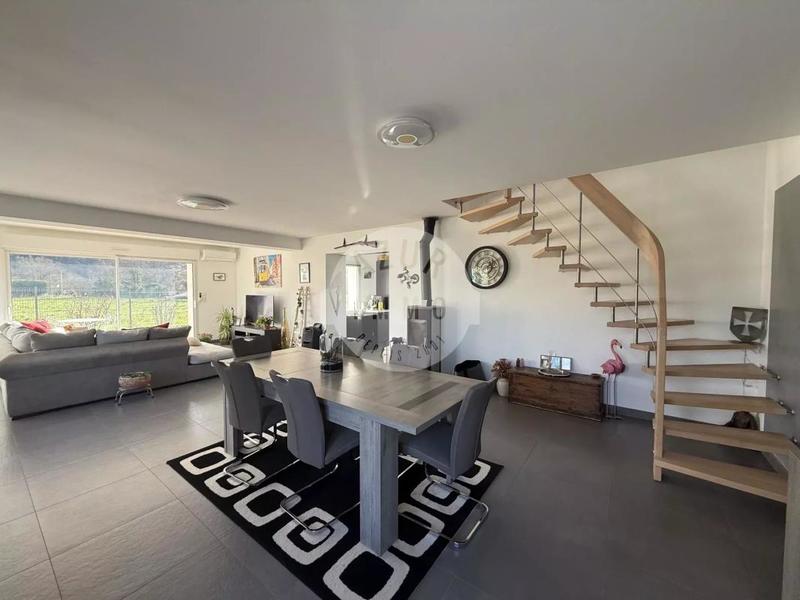 Maison - 115 m² - 4 pièces