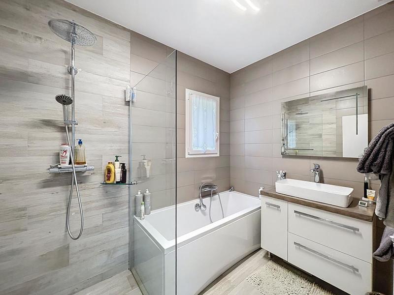 Villa - 160 m² - 6 pièces