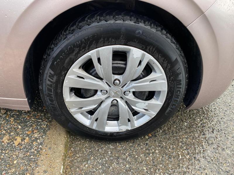 Peugeot 208 1.0 Vti Business