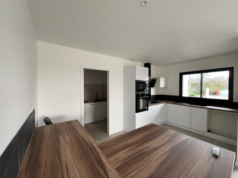 Maison - 127 m² - 7 pièces