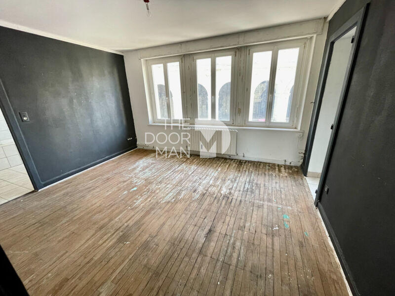 Immeuble - 110 m² - 7 pièces