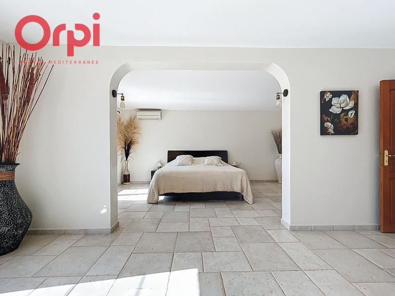 Villa - 186 m² - 5 pièces