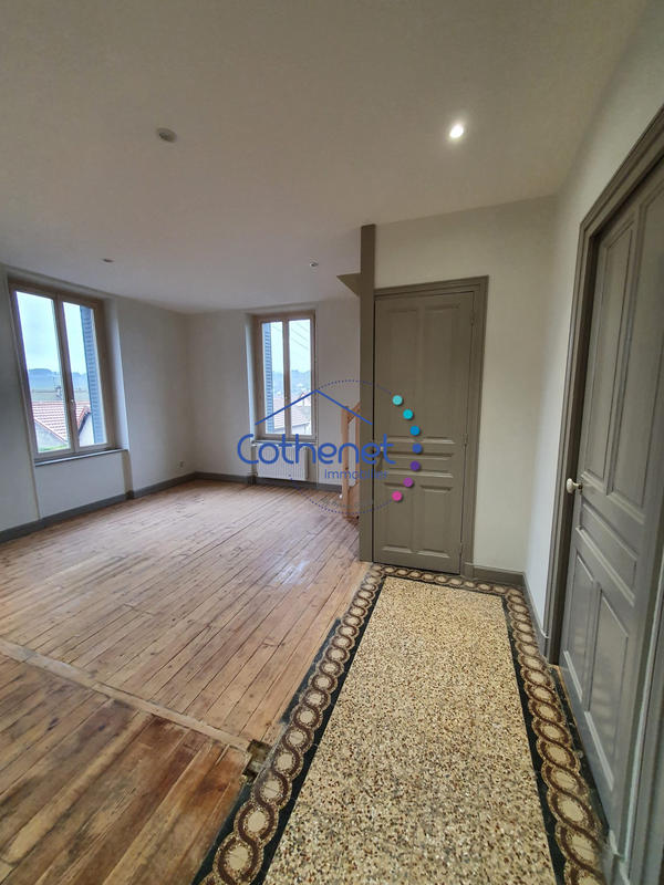 Maison - 110 m² - 4 pièces