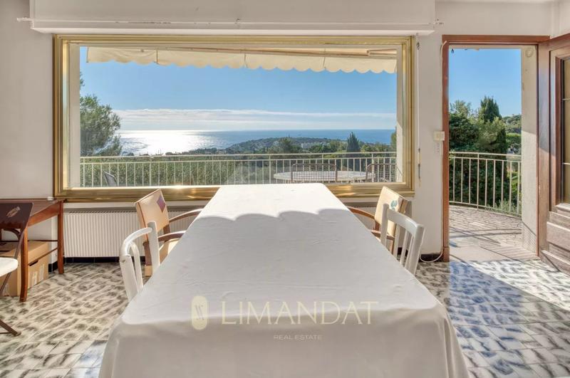 Villa - 240 m² - 10 pièces