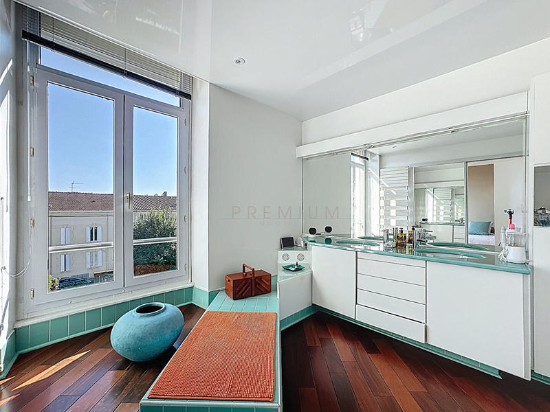 Maison de ville - 316 m² - 11 pièces