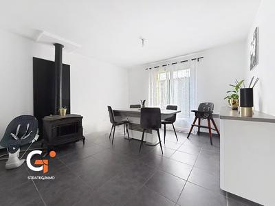 Maison - 111 m² - 5 pièces