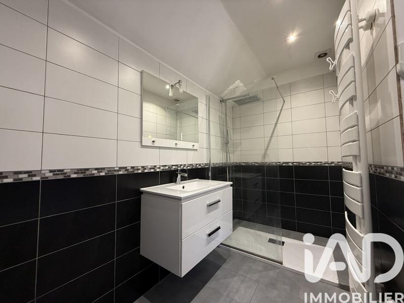 Maison - 178 m² - 8 pièces