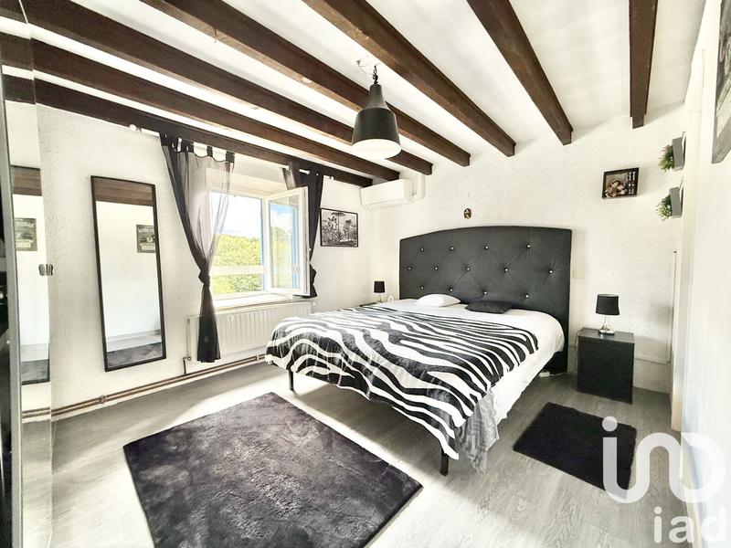 Maison - 195 m² - 7 pièces