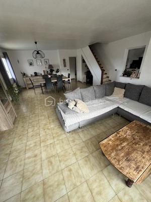 Maison traditionnelle - 135 m² - 5 pièces