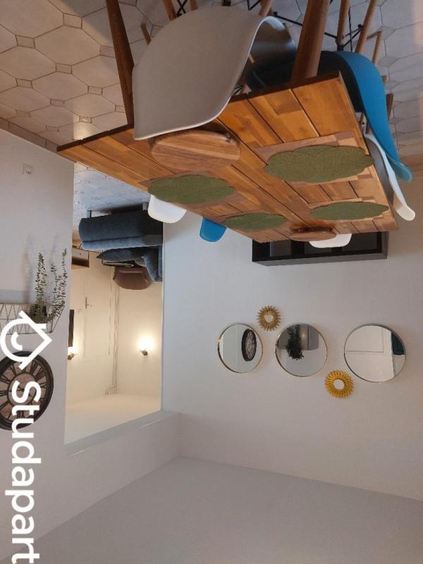 Chambre - 10 m² - 1 pièce