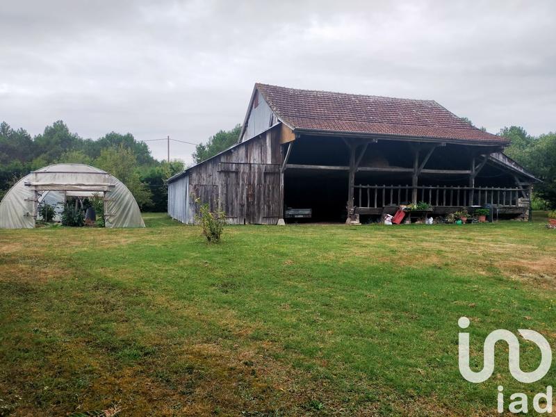 Maison - 250 m² - 8 pièces