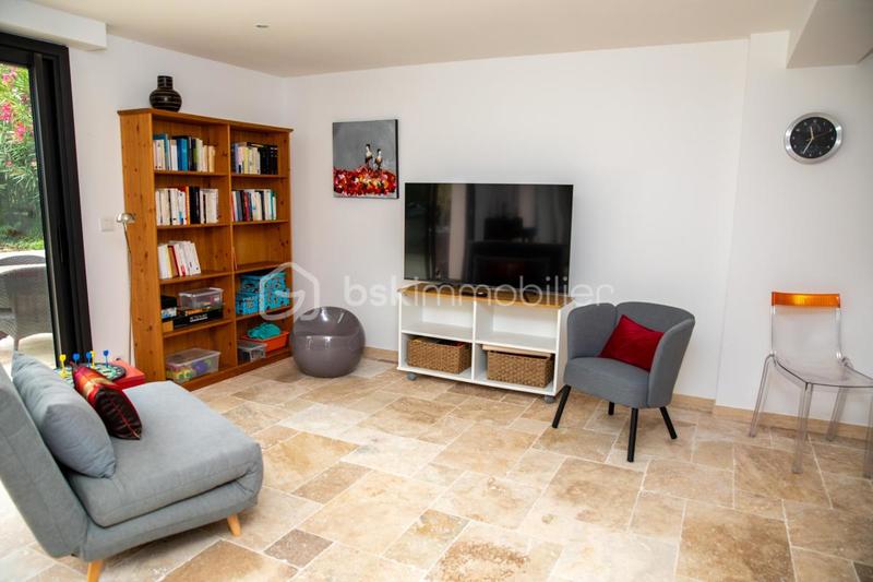 Demeure - 262 m² - 7 pièces