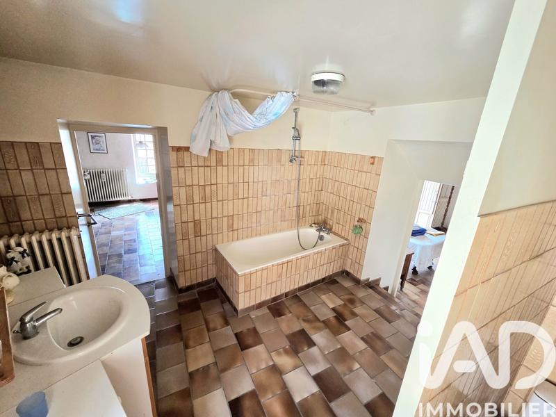 Maison - 152 m² - 8 pièces