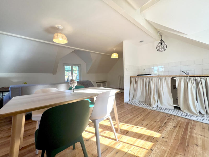 Maison - 297 m² - 10 pièces