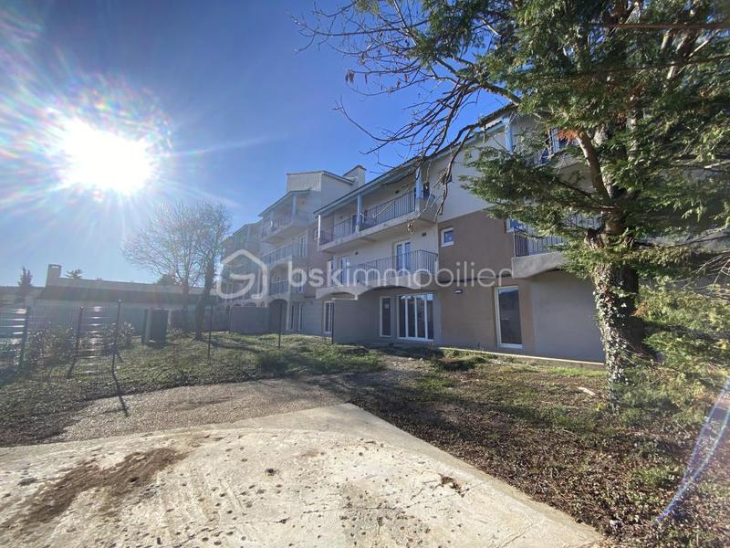 Appartement - 84 m² - 2 pièces