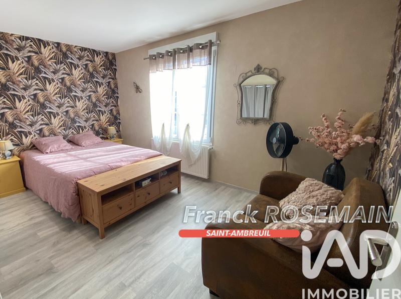 Maison - 260 m² - 10 pièces