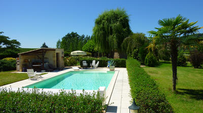 Maison - 232 m² - 7 pièces