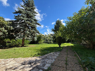 Maison - 189 m² - 7 pièces