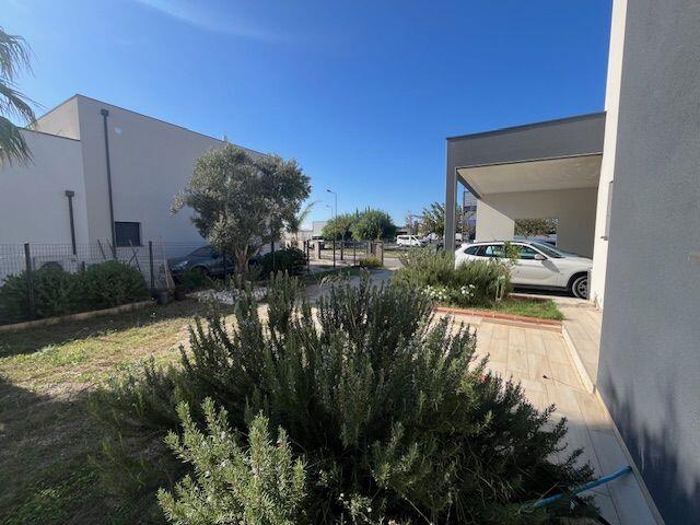 Villa - 260 m² - 10 pièces