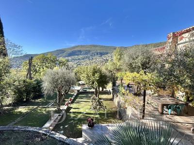 Villa - 230 m² - 10 pièces