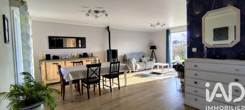 Maison - 93 m² - 5 pièces