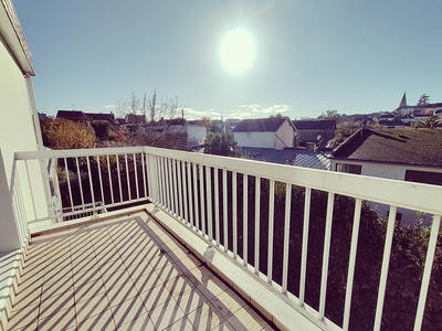 Appartement - 85 m² - 4 pièces