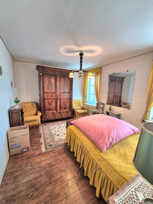 Maison - 140 m² - 6 pièces