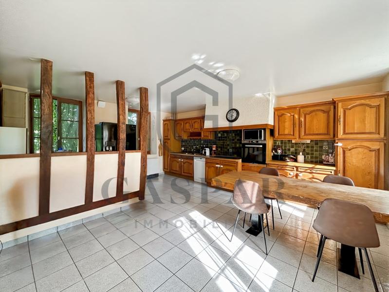 Maison ancienne - 213 m² - 9 pièces