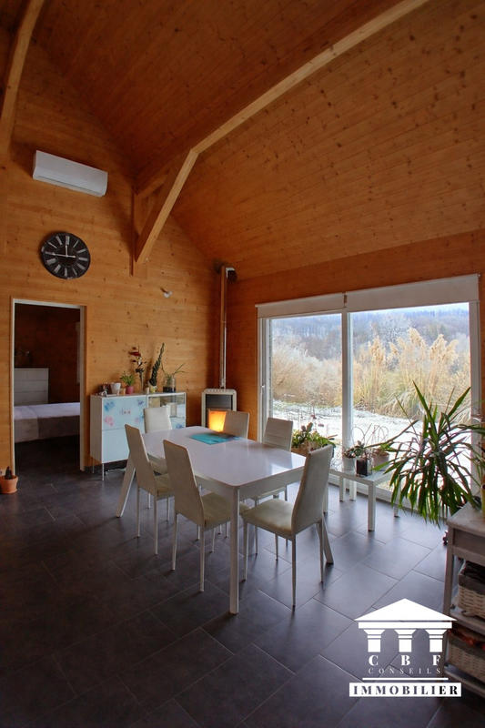 Maison - 93 m² - 5 pièces