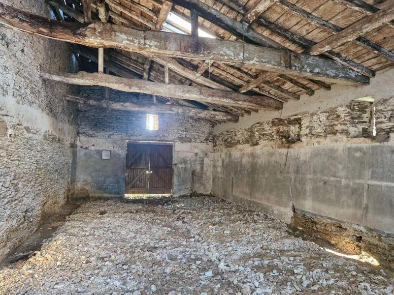 Maison - 260 m² - 1 pièce