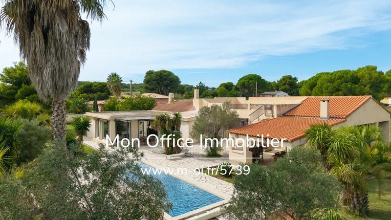 Villa - 240 m² - 5 pièces