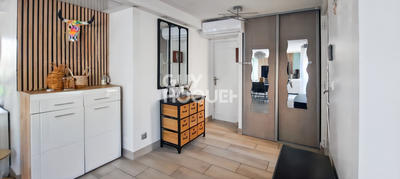 Maison - 88 m² - 5 pièces