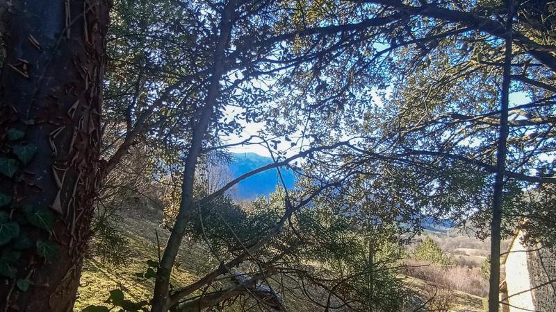 Terrain constructible - 835 m²