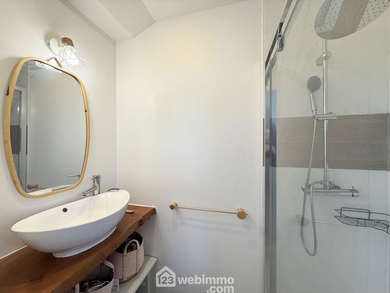 Maison - 90 m² - 5 pièces