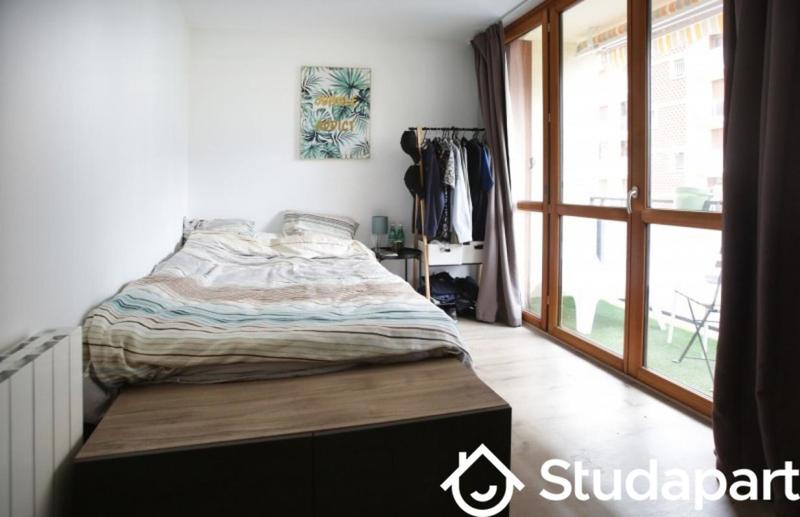 Chambre - 12 m² - 1 pièce