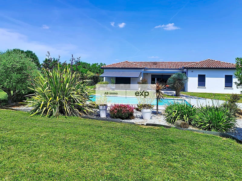 Villa - 141 m² - 5 pièces