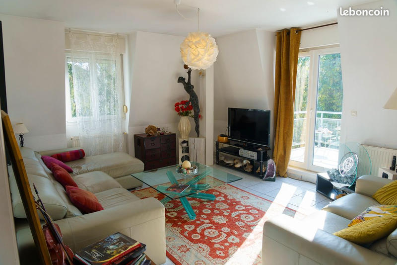 Appartement - 96 m² - 5 pièces