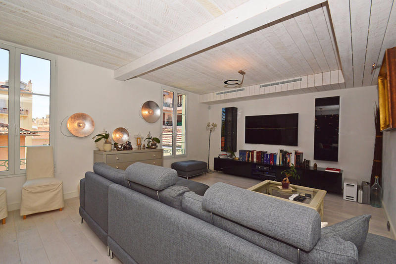 Appartement - 100 m² - 3 pièces