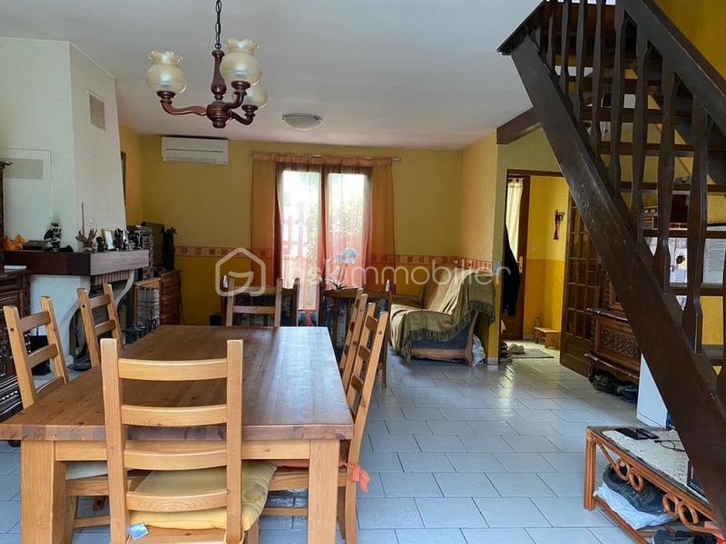Maison - 95 m² - 5 pièces