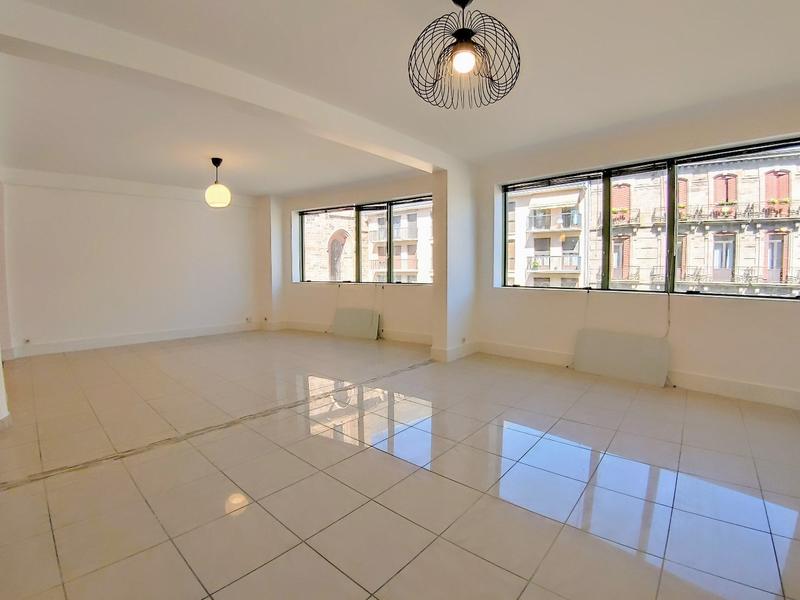 Appartement bourgeois - 176 m² - 4 pièces