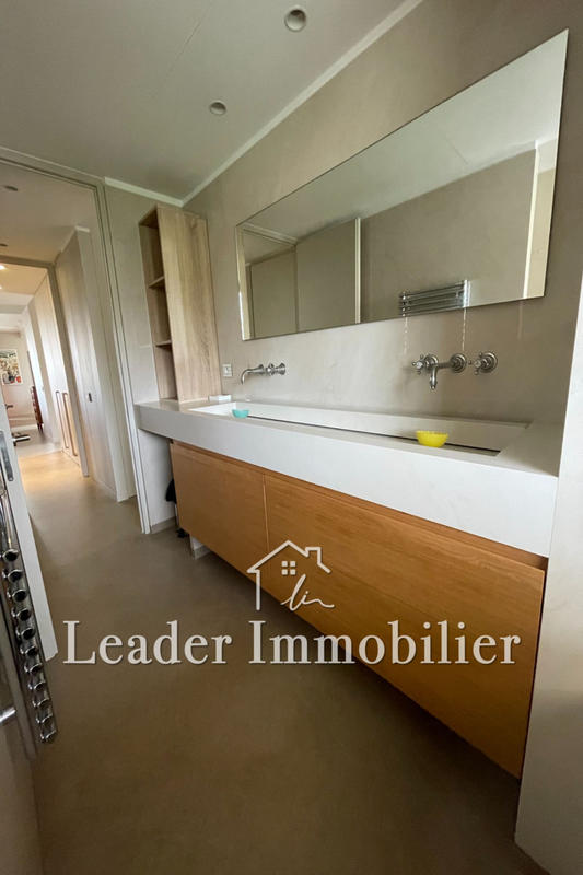 Appartement - 84 m² - 3 pièces