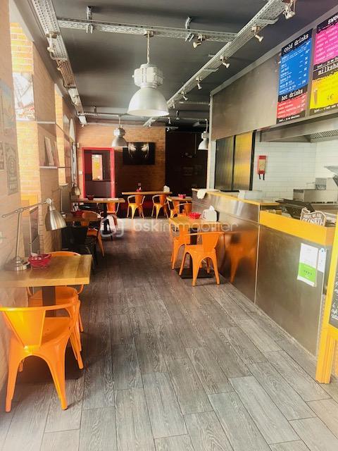 Local commercial - 188 m² - 5 pièces