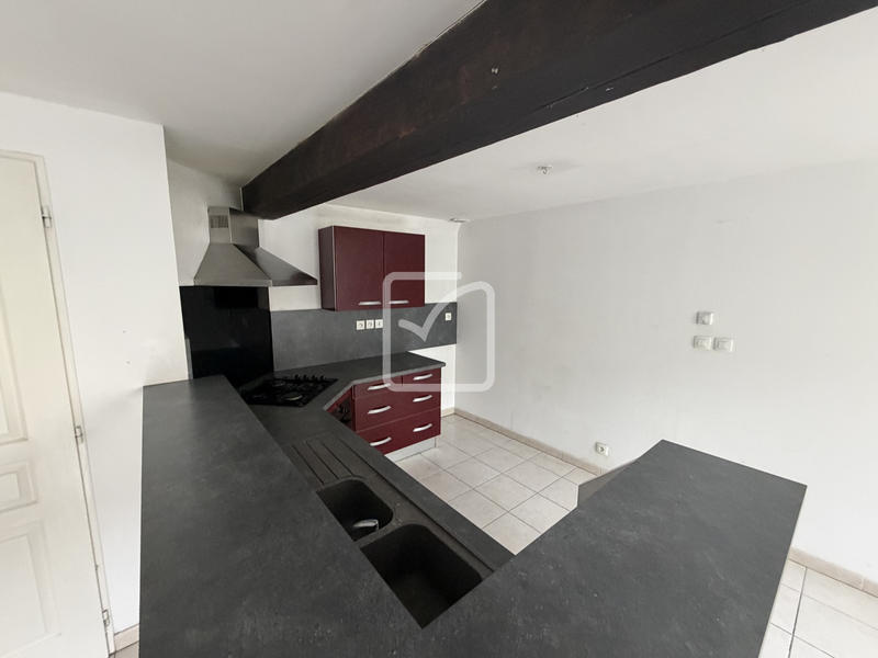 Maison - 217 m² - 9 pièces
