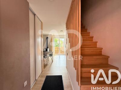 Immeuble - 210 m² - 3 pièces