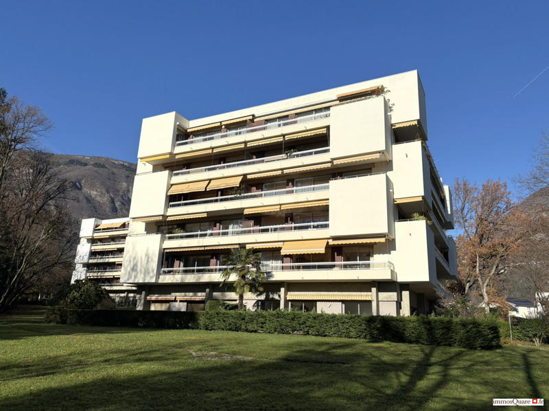 Appartement - 169 m² - 7 pièces