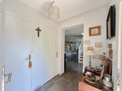 Villa - 200 m² - 8 pièces